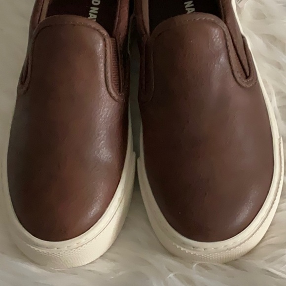 Old Navy Chestnut Slip-On Sneakers - Picture 2 of 8